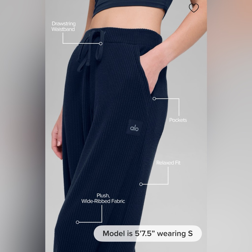 Alo Yoga NWT Muse Wide Leg Pants Navy Blue Relax Fit Size XS Front Pockets - Picture 2 of 10